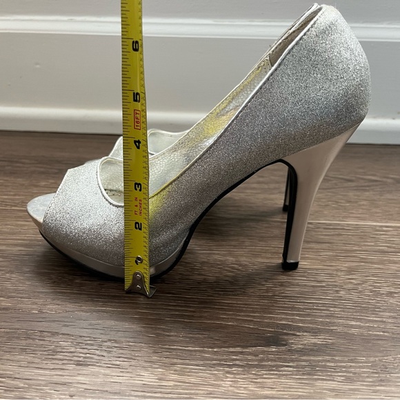 Silver Glitter Rampage platform heels 8 - Picture 6 of 6
